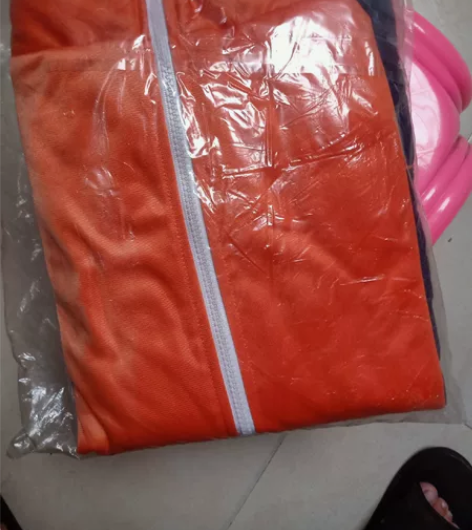 闲置校服全新正套适合1.55到1.60米穿...