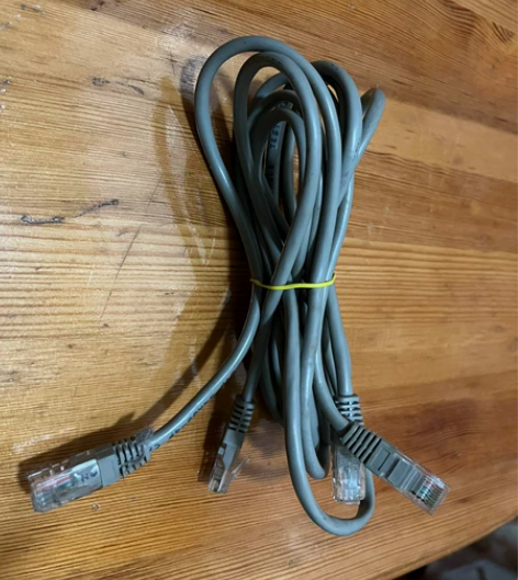 网线2根，给邮费就送 感兴趣的话点“我想要...