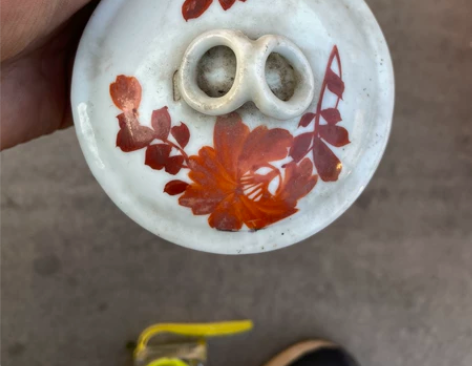 完整文革手绘一枝花印泥盒粉盒瓷盒包老 感兴...