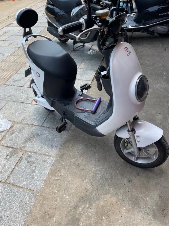 新国标，台铃电动车，48v15a锂电，一年...