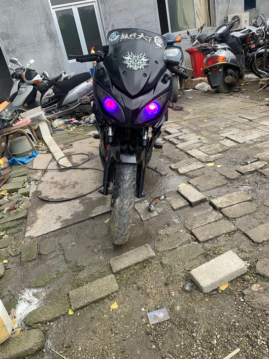 公路赛地平线北极光跑车  比小忍者什么的都...