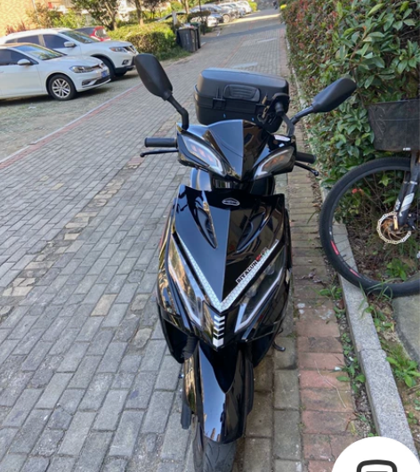 出售2022年的踏板摩托车，3月份的车，买...