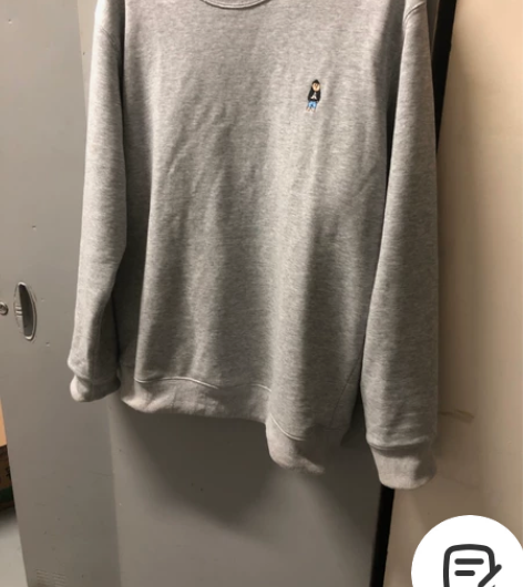 男士灰色卫衣,原价260入手,现要回老家,...