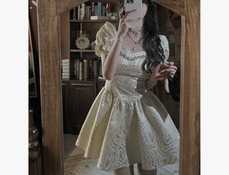 重工浮雕收腰公主裙夏温柔蓬蓬裙!原价256...