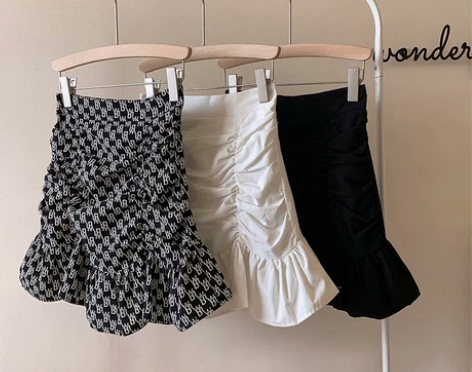 鱼尾裙半身裙女夏季2022年新款气质复古豹...