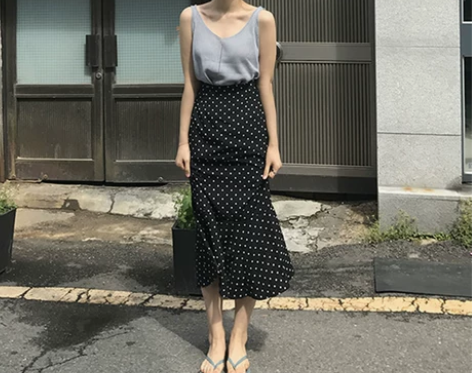 【礼遇价】黑色波点鱼尾裙半身裙中长款女夏季...