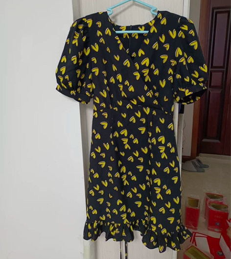 系带收腰显瘦连衣裙女  V领宽松长款印花裙...