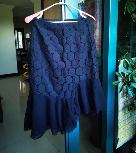 纯黑色鱼尾裙，纯棉面料，洗二穿一，不是普通...