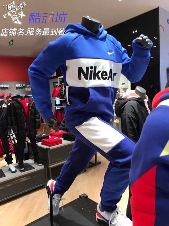 耐克Nike大童套装加绒