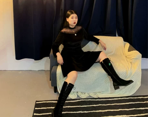 复古庄园大码秋季暗黑少女甜美裙子性感修身显...