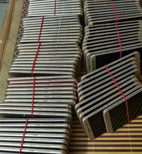 华为麦芒5工作机,4+64g,本人买来做项...