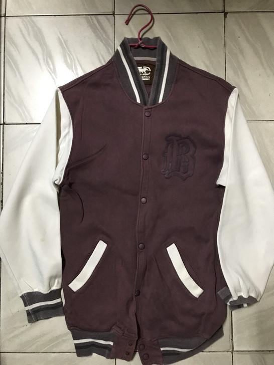 棒球外套，棒球服，棉质，8新左右，尺码成色...