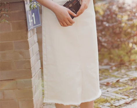 ?浅色牛仔半身裙女夏 ins复古港味中裙高...