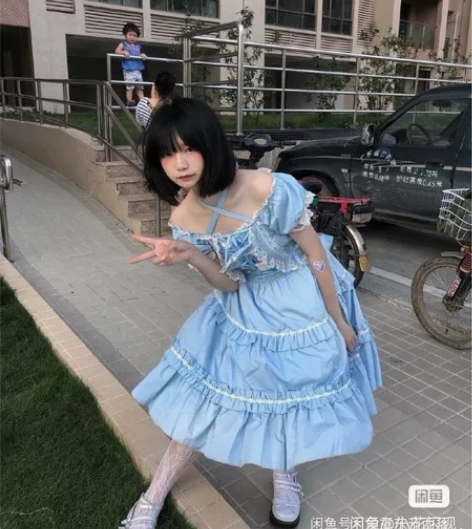 出夏日茶会sax蓝m 穿一未下水 状态还不...