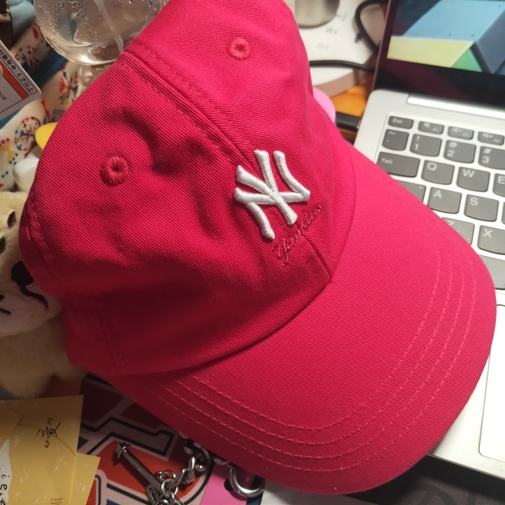 MLB棒球帽 软顶 玫红色 几乎全新 正品...