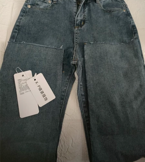 牛仔裤，显瘦减龄提臀中高腰牛仔裤女春秋新款...