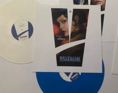 现货包邮 Rihanna 千星之城 Val...