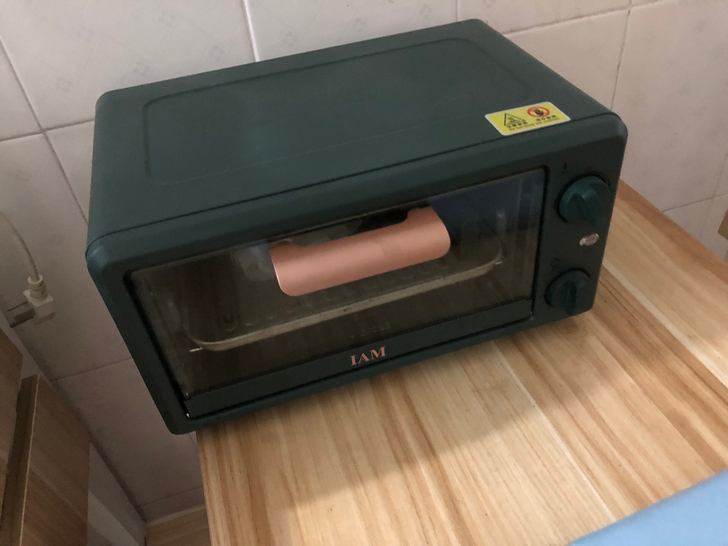 烤箱,购买3个月左右,用来考了几次蛋挞,红...