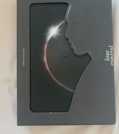 张艺兴 losecontrol专辑唱片全款...
