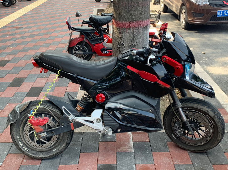 小黑猴电摩 三拉二 大灯可以单卖 也可以换...