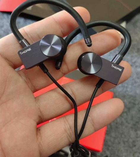 1MORE万魔挂耳式蓝牙耳机EB100运动...