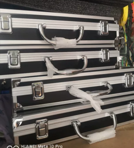 20五金铝合金多功能工具箱 手机声卡话筒套...