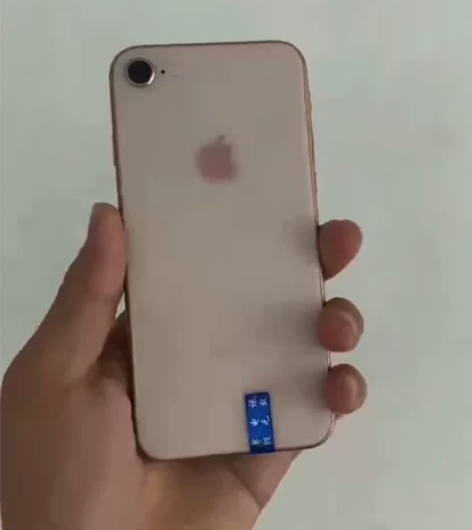 低价出售二手“自用苹果8” 64G 功能全...