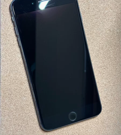 iPhone 8P 64G 黑 自用 港版...
