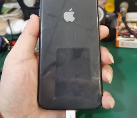 苹果8 美版无锁全网 64G 爱思全绿 电...