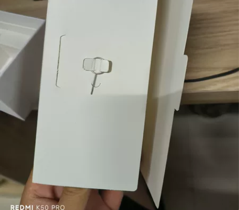 红米K50Pro盒子送，耳机转换器。 感兴...