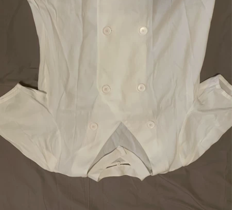 朝花夕拾白衬衫短袖 棉麻的质感，穿起来凉快...