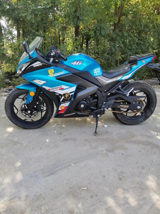 新款川崎小忍者法拉利版花跑车到货,手续齐全...