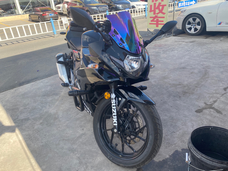 出售:20年七月铃木GSX250-R-A