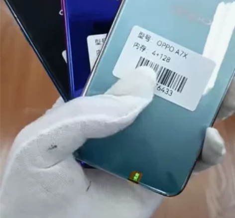 oppoA7x  4+128G，95新 感...