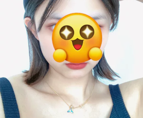 酷乐潮玩瓜皮帽,可调节头围。黑色。图一本人...