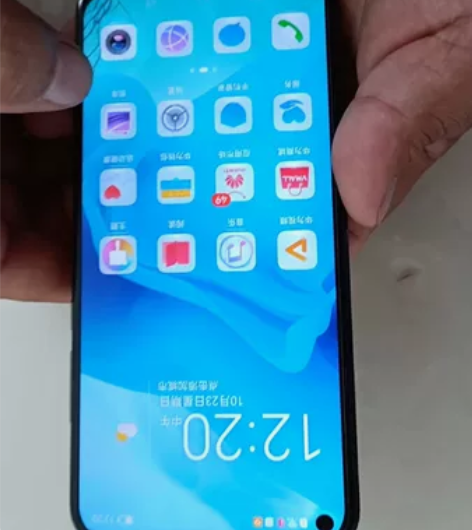 本人自用荣耀v20 纯原装屏幕 外屏碎了...