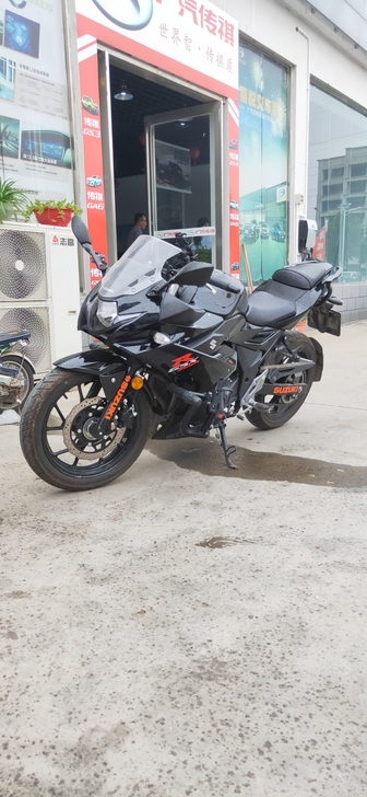 铃木GSX2502020年4月入户，2千多...