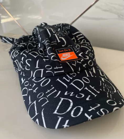 Nike耐克 儿童经典舒适休闲涂鸦印花可调...