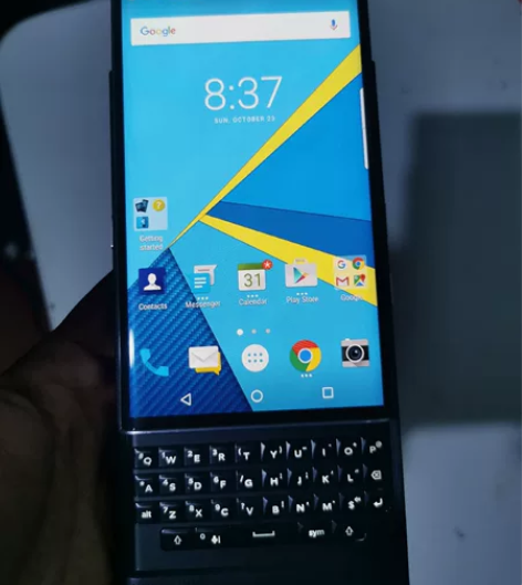黑莓滑盖手机  刷了一下系统   里面都是...