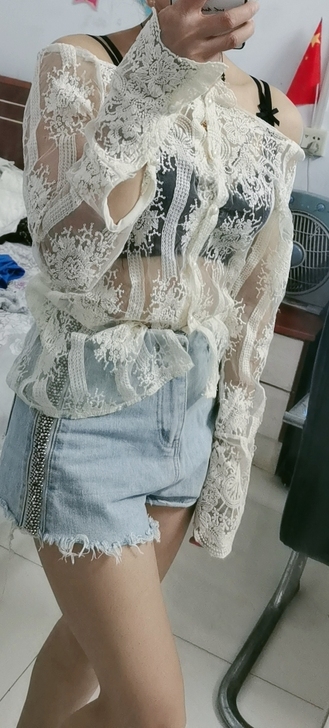 甜美又有点小性感 杏色长袖蕾丝衫 s码  ...