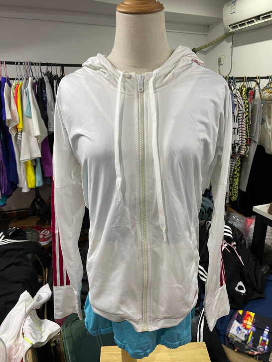 Adidas 女款休闲拉链帽衫