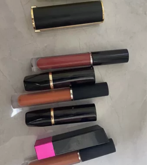 小众口红盲盒,39.9包邮,闲置物品售出不...