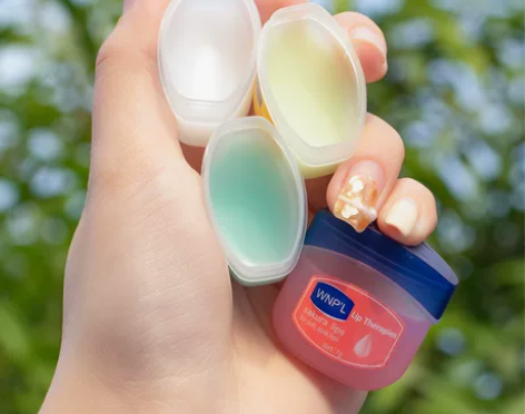 多色凡士林润唇膏，补水保湿，护理防干 感兴...