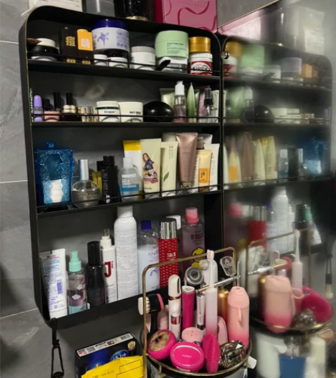 断舍离中.. 化妆品彩妆盲盒。 彩妆护肤品...