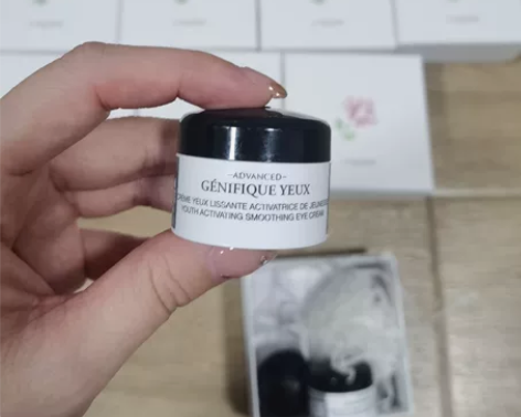 兰蔻发光眼霜小样5ml,日期到2023.0...