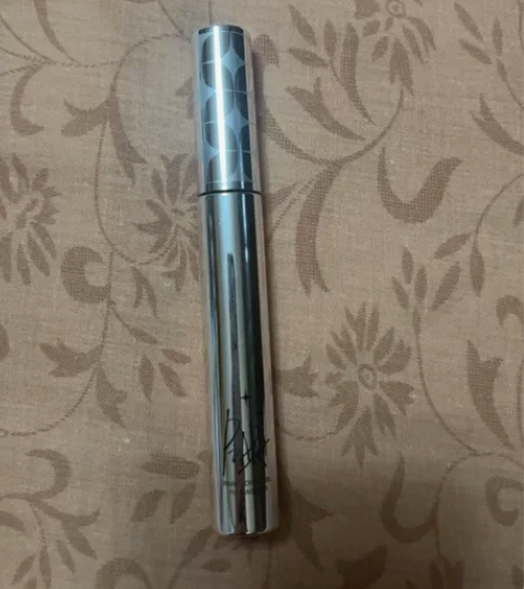 睫毛膏，闲置出 感兴趣的话点“我想要”和我...