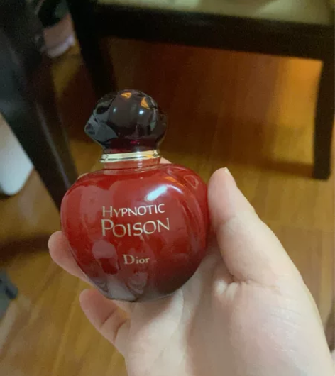 迪奥蛊媚奇葩红毒香水  几乎全新 香水太多...