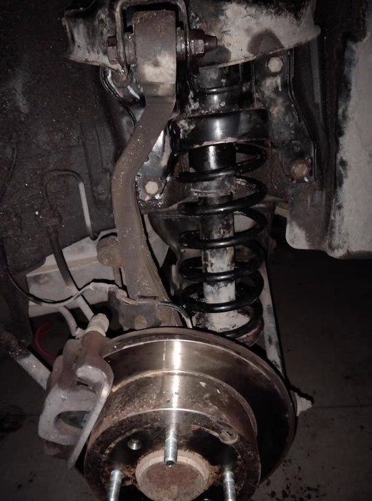 全新 名驭前/后减震避震加强加高汽车弹簧弹...