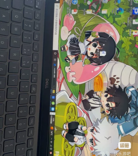 戴尔电脑，轻微使用痕迹 感兴趣的话点“我想...