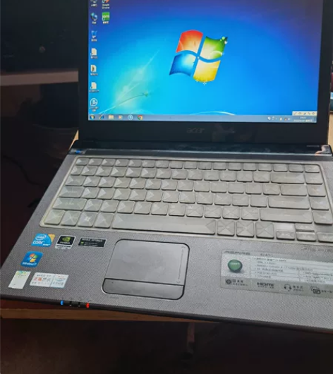 宏基4743笔记本电脑一台14寸屏幕，配置...